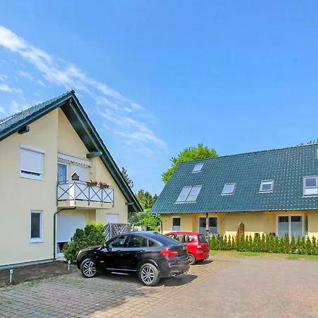 Beautiful In Seebad With Wifi Appartement