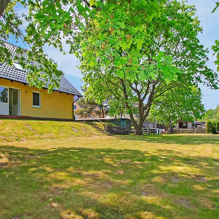 Appartement Beautiful In Seebad With Wifi